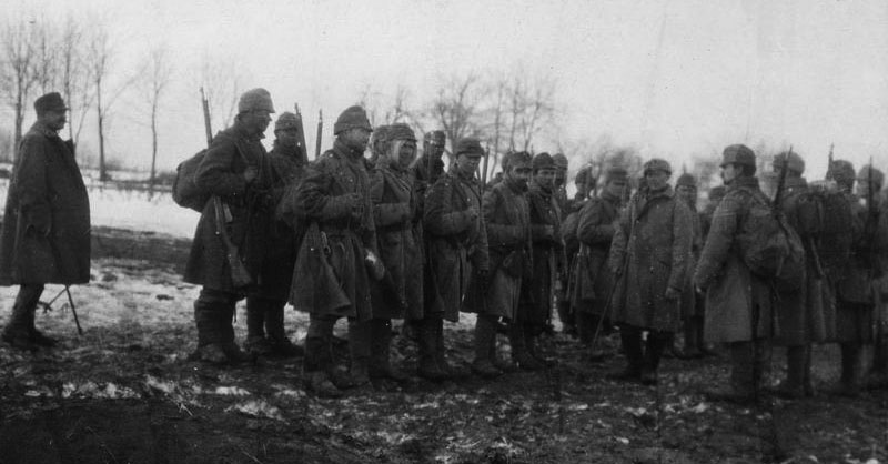Австро-венгерские солдаты с винтовками Mannlicher